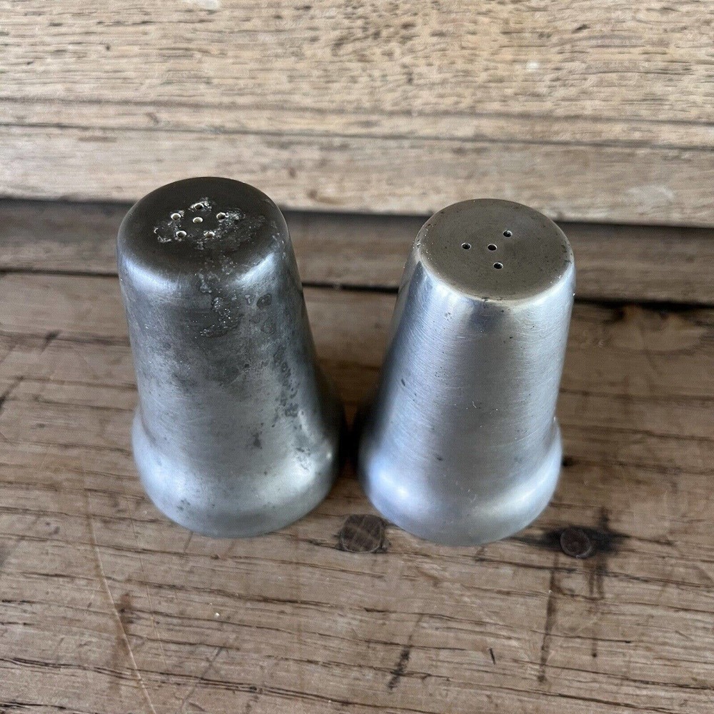 Vintage Danforth Pewter Salt & Pepper Shakers Signed by Fred Danforth 1989